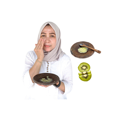 Traditional recipe Reduces dark circles from Kiwi